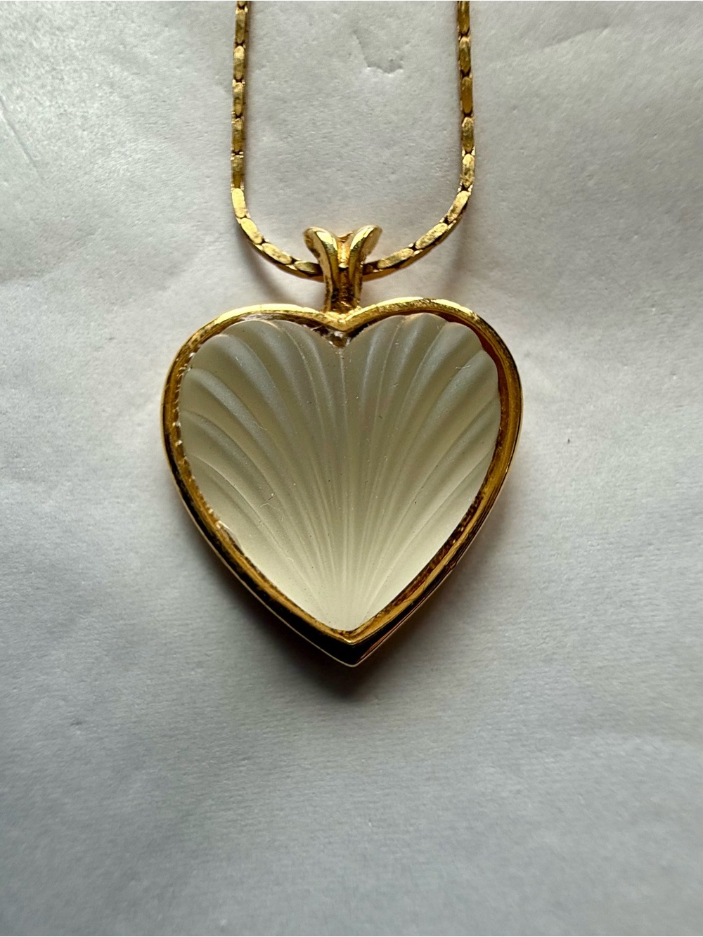 Vintage Gold Tone and Frosted Heart Necklace